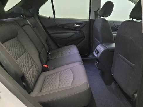 Used 2019 Chevrolet Equinox LT FWD image 19