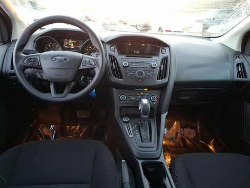 Used 2016 Ford Focus SE image 15