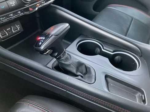 Used 2024 Dodge Durango GT image 27