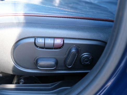 Used 2017 MINI Cooper Clubman FWD image 25