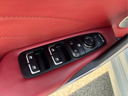 Used 2022 Kia Stinger GT2 image 25