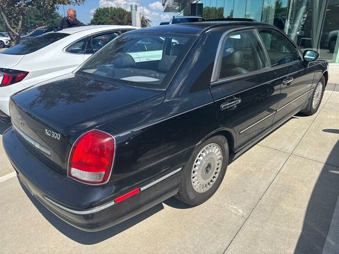 Used 2001 Hyundai XG300 FWD image 5