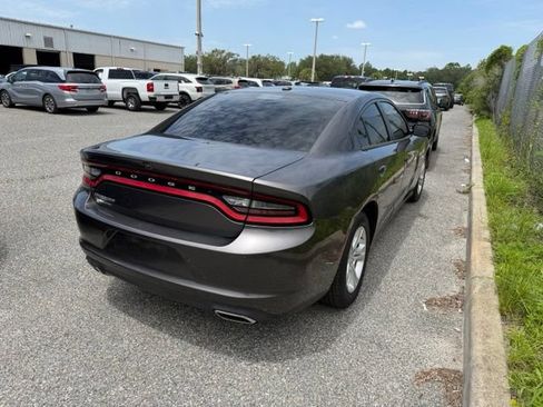 Used 2020 Dodge Charger SXT RWD image 8