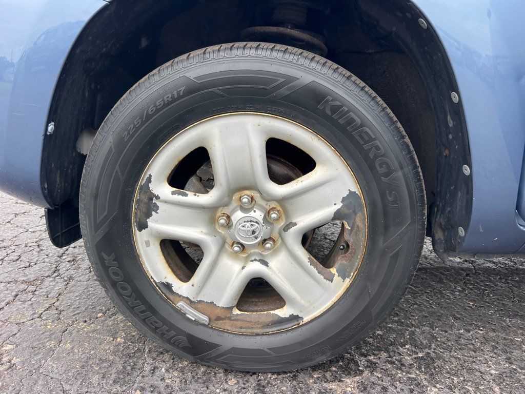 Used 2011 Toyota RAV4 2WD w/ Base L4 Extra Value Pkg image 36