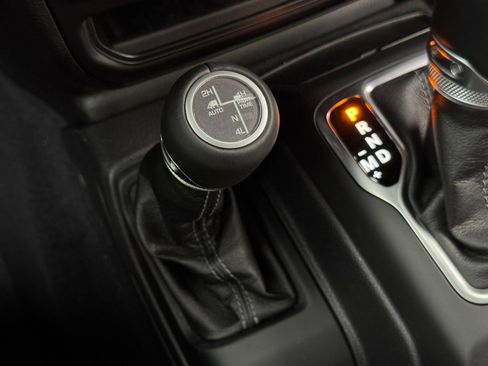 Used 2024 Jeep Wrangler High Altitude image 37