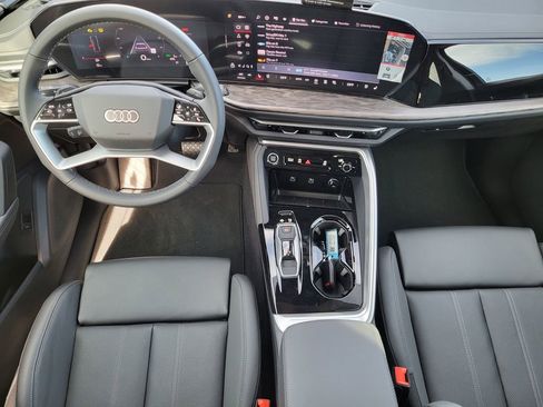 New 2025 Audi Q5 Premium Plus image 9