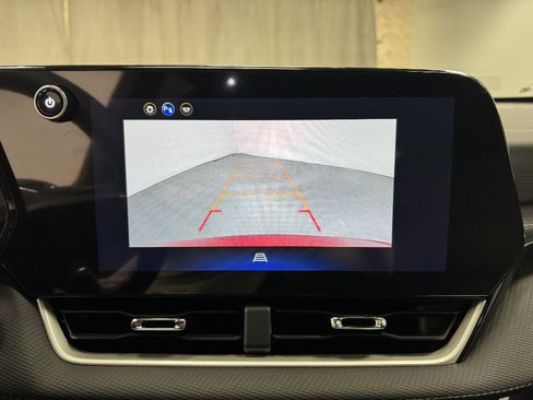 New 2026 Chevrolet Equinox LT w/ LPO, Floor Liner Package AWD/4WD image 28