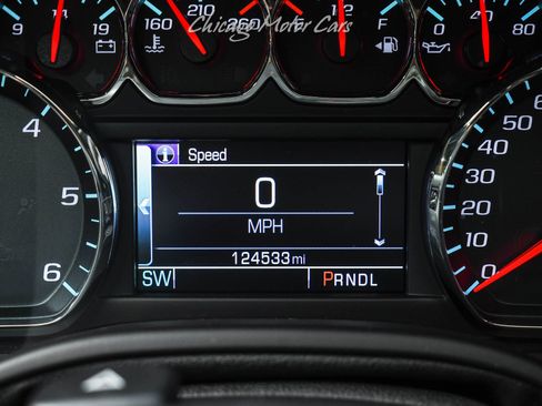 Used 2018 Chevrolet Tahoe LT w/ Luxury Package image 14