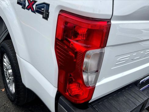 Used 2022 Ford F250 XL w/ STX Appearance Package image 27