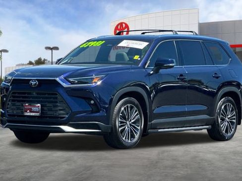 Certified 2026 Toyota Grand Highlander AWD Hybrid image 10
