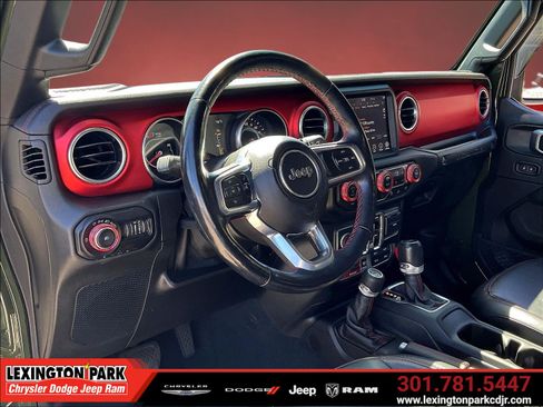 Used 2020 Jeep Wrangler Unlimited Rubicon AWD/4WD image 16