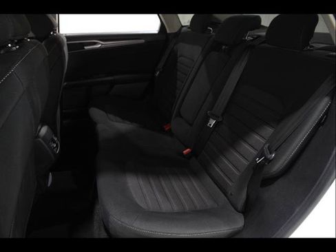 Certified 2020 Ford Fusion SE FWD image 20
