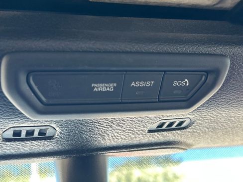 Used 2019 Jeep Wrangler Unlimited Rubicon AWD/4WD image 36
