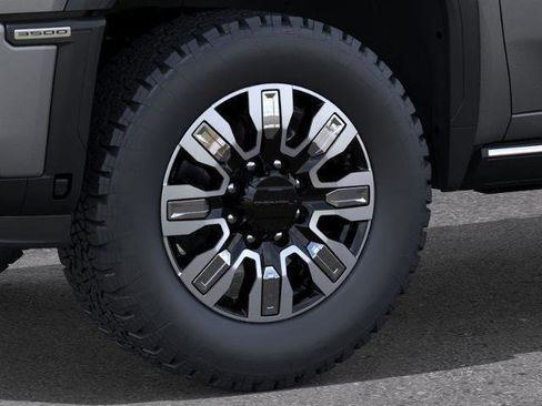 New 2026 GMC Sierra 3500 Denali w/ Denali Reserve Package AWD/4WD image 41