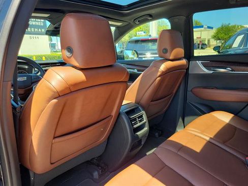 Certified 2023 Cadillac XT5 Premium Luxury FWD image 10