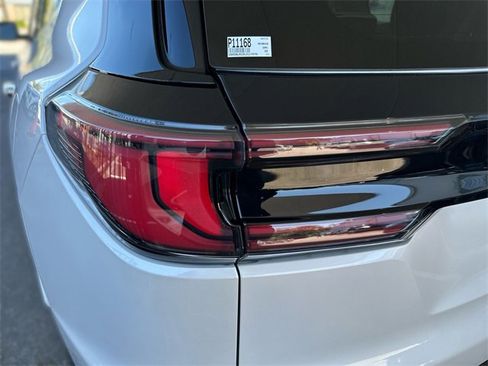 Used 2025 GMC Acadia Denali w/ LPO, Floor Liner Package image 27