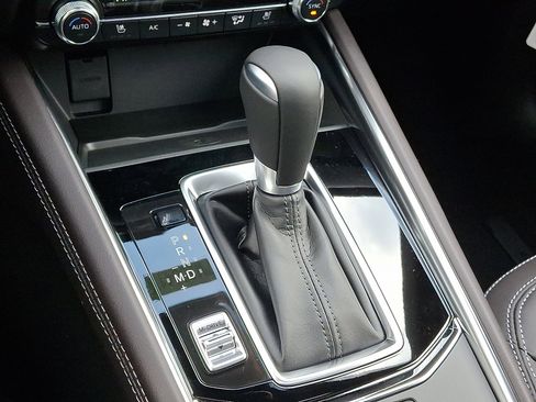 New 2025 MAZDA CX-5 Signature image 9