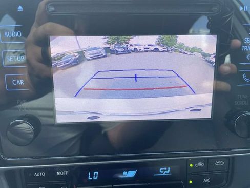 Used 2019 Toyota Corolla LE FWD image 27