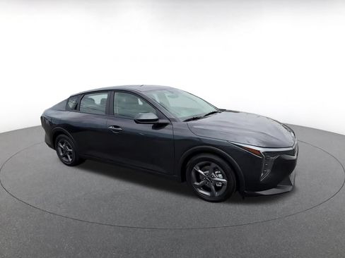 Used 2025 Kia K4 FWD image 2