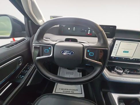 Certified 2025 Ford Expedition Max Platinum AWD/4WD image 12