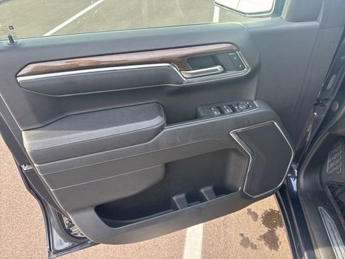 Used 2024 Chevrolet Silverado 1500 LT image 17