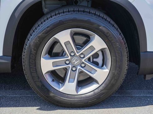 Used 2025 Honda Pilot EX-L image 12