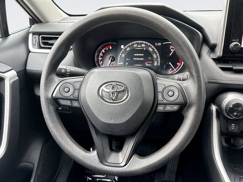 Used 2025 Toyota RAV4 XLE FWD image 11