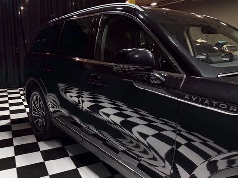 Used 2021 Lincoln Aviator AWD image 28