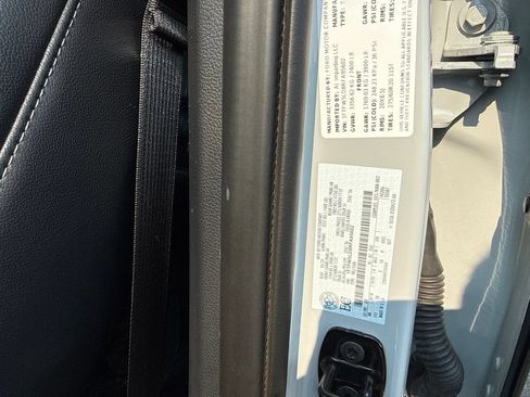Used 2024 Ford F150 Lariat AWD/4WD image 23