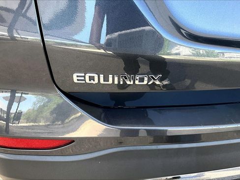 Used 2023 Chevrolet Equinox LT FWD image 10