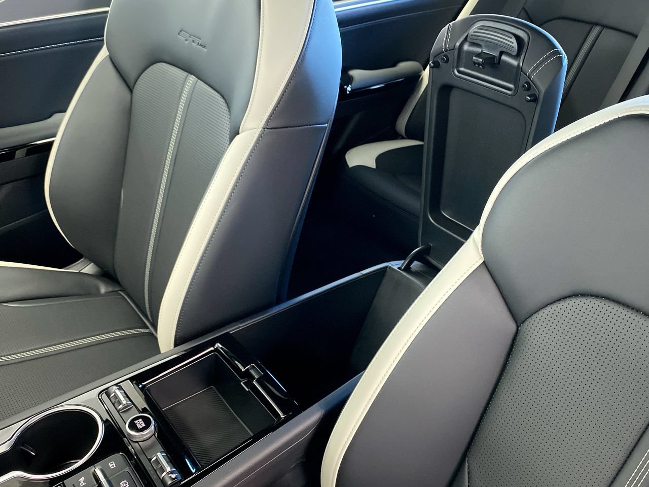 New 2026 Kia K5 GT-Line FWD image 27