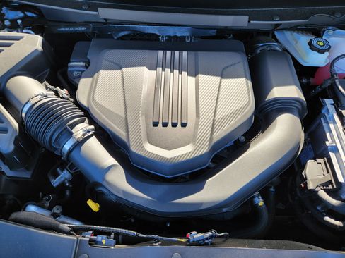 New 2026 Chevrolet Traverse LT w/ Sun and Wheel Package FWD image 23