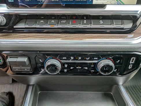 Used 2025 Chevrolet Silverado 1500 LT Trail Boss image 16