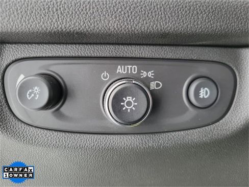 Used 2019 Buick Regal Essence w/ Sights and Sounds Package image 20