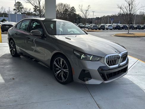 New 2026 BMW 530i w/ M Sport Package image 5