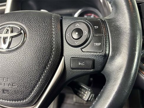 Used 2017 Toyota RAV4 SE image 20