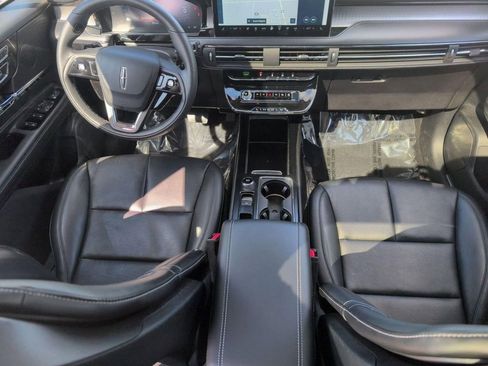Certified 2024 Lincoln Corsair AWD w/ Equipment Group 101A image 29