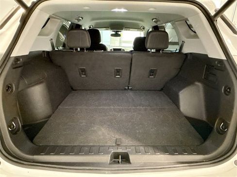 Used 2021 GMC Terrain SLE w/ Driver Convenience Package image 22