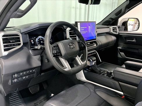 Used 2025 Toyota Tundra Platinum AWD/4WD image 14