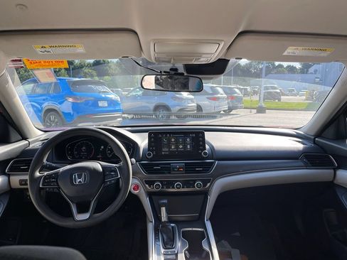 Used 2021 Honda Accord LX image 11