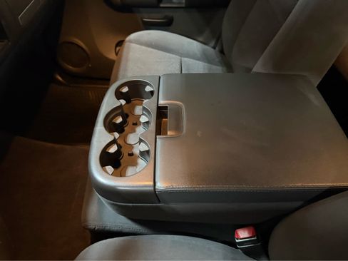 Used 2008 Chevrolet Silverado 2500 LT w/ Safety Package AWD/4WD image 21