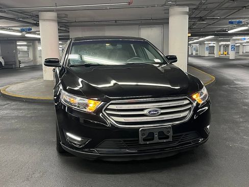 Used 2016 Ford Taurus SEL w/ Equipment Group 201A FWD image 29