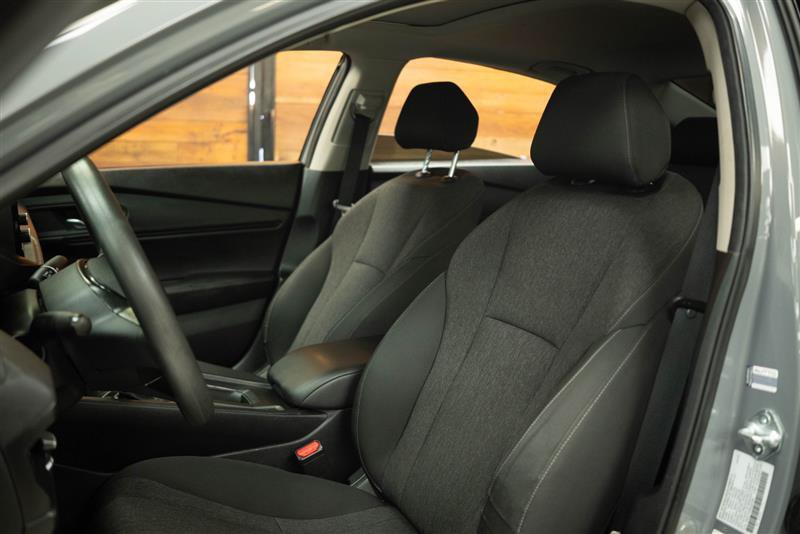 Used 2025 Honda Accord SE image 10