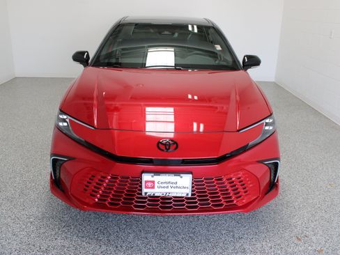 Used 2026 Toyota Camry XSE FWD image 3