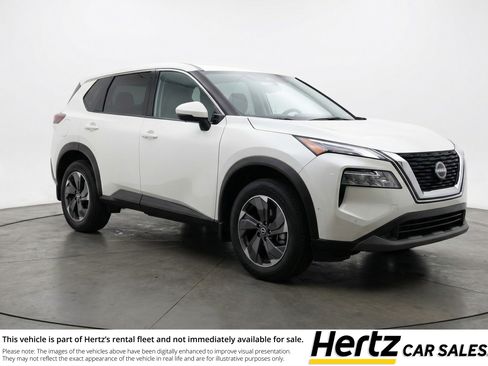Used 2025 Nissan Rogue SV FWD image 1