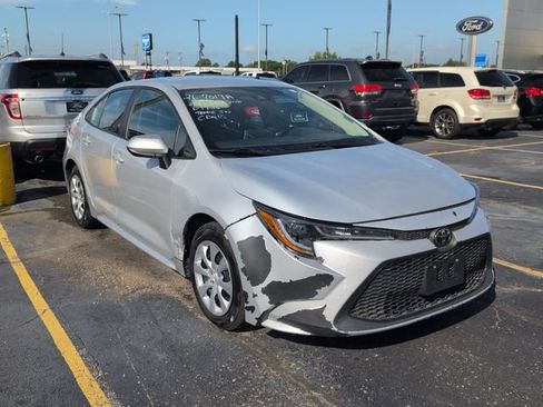 Used 2021 Toyota Corolla LE FWD image 5