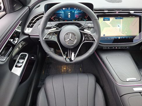 New 2026 Mercedes-Benz E 350 4MATIC Sedan image 9