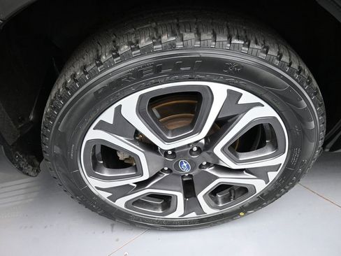 Used 2023 Subaru Ascent Limited image 12