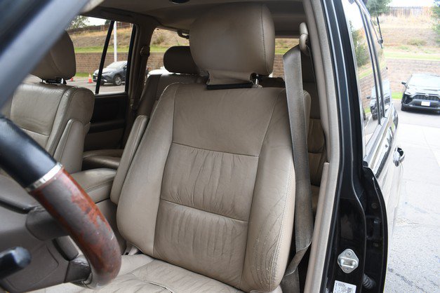 Used 1999 Toyota Land Cruiser AWD/4WD image 17