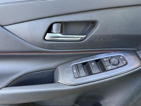 New 2027 Nissan Sentra SR w/ Floor Mat Package FWD image 11